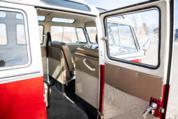 										1966 Volkswagen Type 2 21-Window Deluxe full									