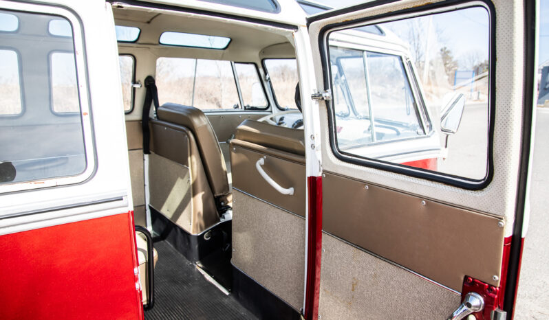 								1966 Volkswagen Type 2 21-Window Deluxe full									