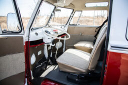 										1966 Volkswagen Type 2 21-Window Deluxe full									