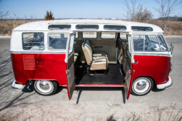 										1966 Volkswagen Type 2 21-Window Deluxe full									