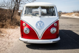 										1966 Volkswagen Type 2 21-Window Deluxe full									