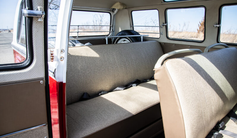 								1966 Volkswagen Type 2 21-Window Deluxe full									