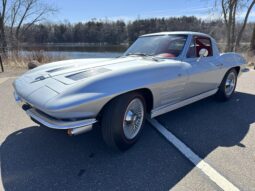 1963 Chevrolet Corvette Split-Window Coupe 4-Speed