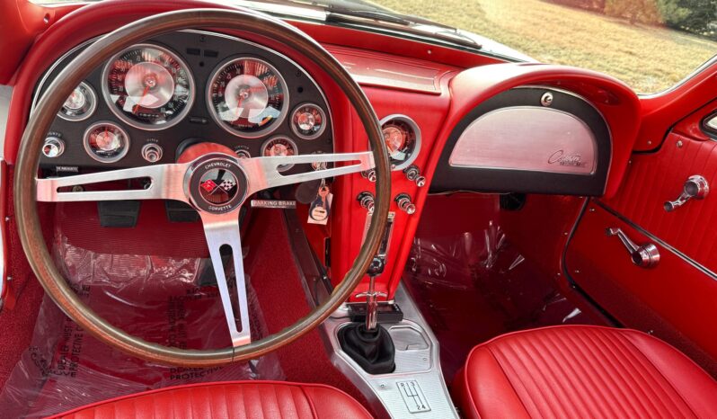 								1963 Chevrolet Corvette Split-Window Coupe 4-Speed full									