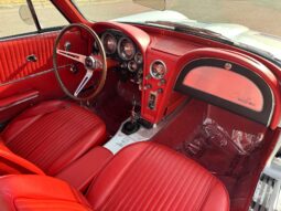 										1963 Chevrolet Corvette Split-Window Coupe 4-Speed full									