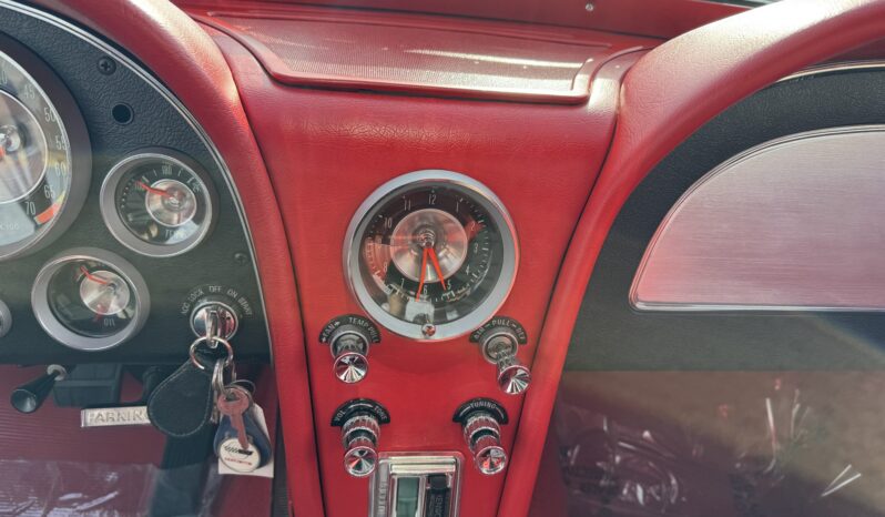 								1963 Chevrolet Corvette Split-Window Coupe 4-Speed full									