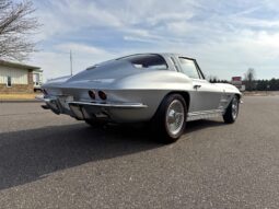 										1963 Chevrolet Corvette Split-Window Coupe 4-Speed full									