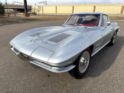 										1963 Chevrolet Corvette Split-Window Coupe 4-Speed full									