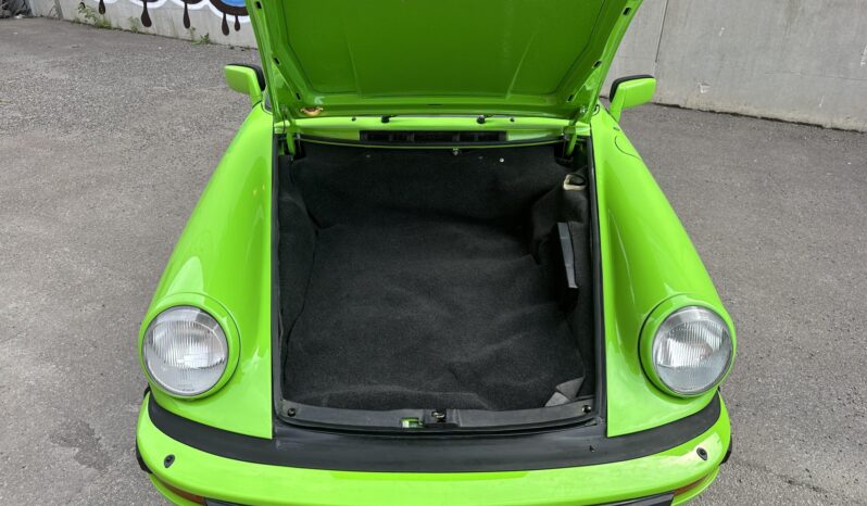 								1977 Porsche 911 Targa 5-Speed full									