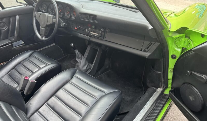 								1977 Porsche 911 Targa 5-Speed full									