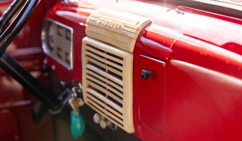 								1948 Ford F-1 Pickup 4-Speed full									