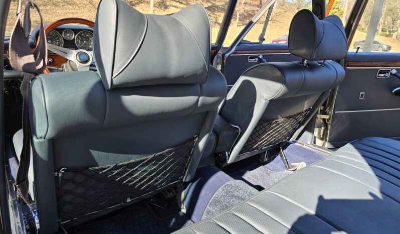 								1970 Mercedes-Benz 300SEL 6.3 full									