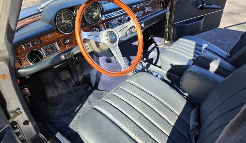 								1970 Mercedes-Benz 300SEL 6.3 full									