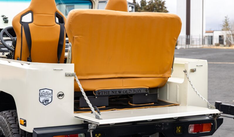 								1979 Toyota Land Cruiser FJ40 5-Speed 5.3L V8 full									