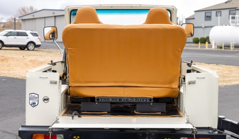 								1979 Toyota Land Cruiser FJ40 5-Speed 5.3L V8 full									