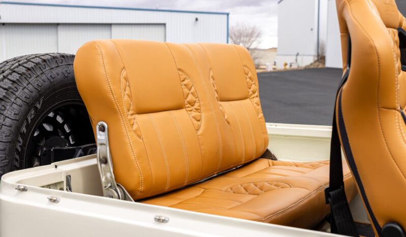 								1979 Toyota Land Cruiser FJ40 5-Speed 5.3L V8 full									