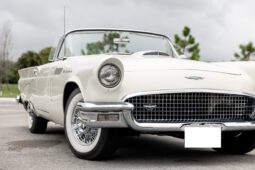 1957 Ford Thunderbird