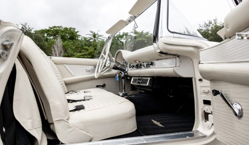 								1957 Ford Thunderbird full									