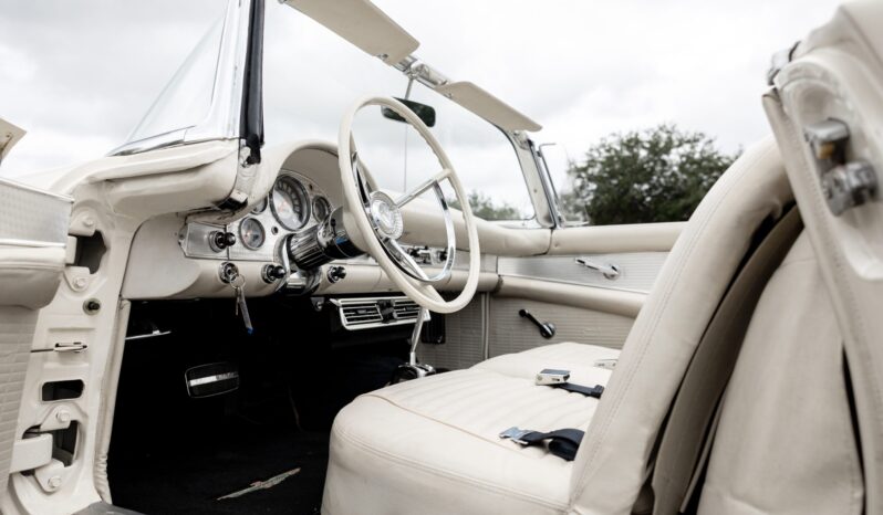 								1957 Ford Thunderbird full									