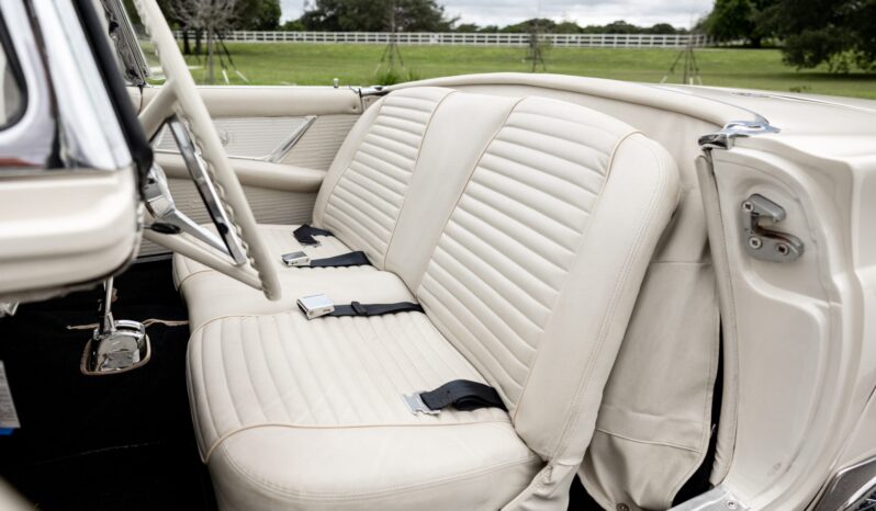 								1957 Ford Thunderbird full									