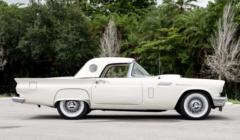 								1957 Ford Thunderbird full									