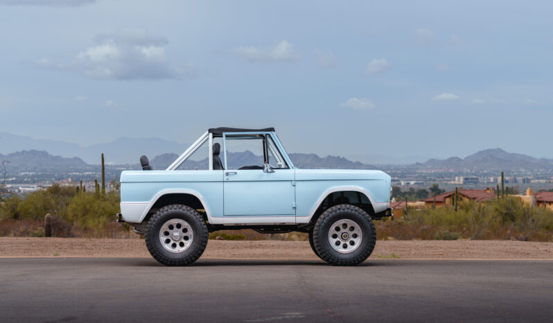 								1966 Ford Bronco full									