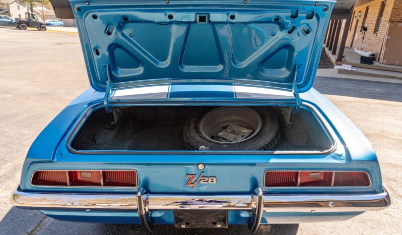 								1969 Chevrolet Camaro Z28 Coupe 4-Speed full									