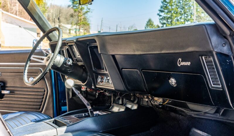 								1969 Chevrolet Camaro Z28 Coupe 4-Speed full									