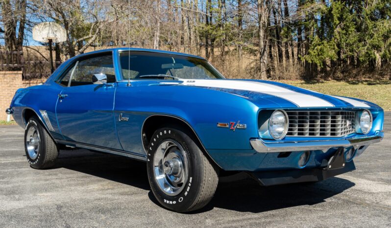 								1969 Chevrolet Camaro Z28 Coupe 4-Speed full									