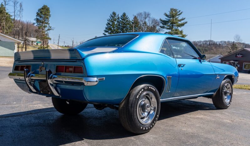 								1969 Chevrolet Camaro Z28 Coupe 4-Speed full									