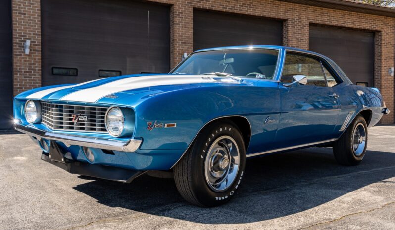 								1969 Chevrolet Camaro Z28 Coupe 4-Speed full									
