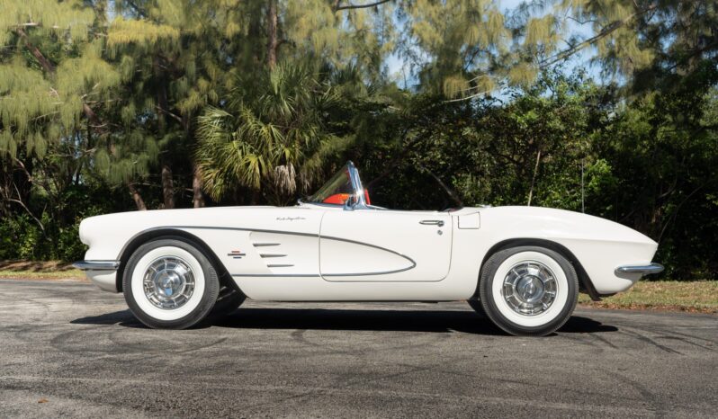 								1961 Chevrolet Corvette 283 275 Fuelie 4-Speed full									