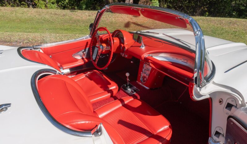 								1961 Chevrolet Corvette 283 275 Fuelie 4-Speed full									