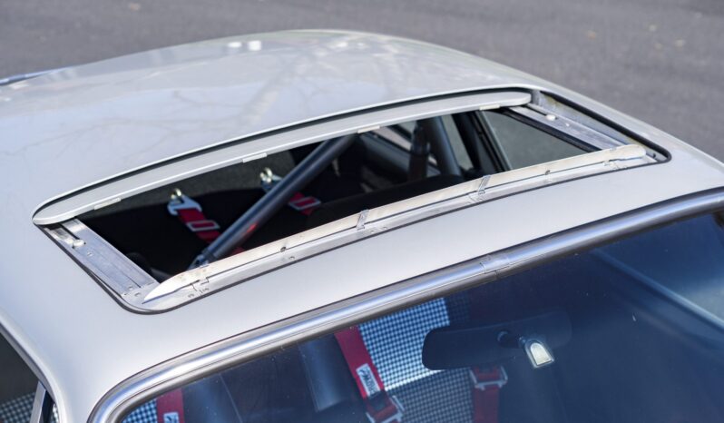 								1977 Porsche 911S Coupe full									