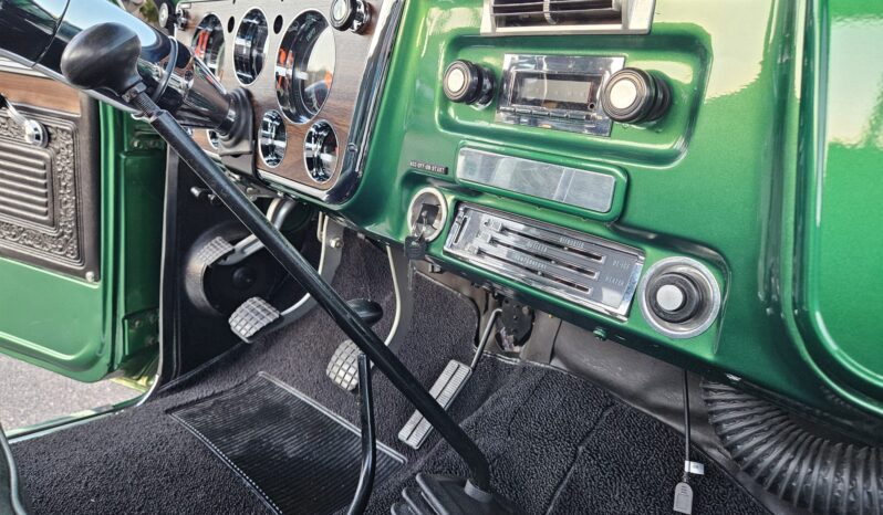 								1971 Chevrolet C20 Pickup 4×4 4-Speed full									