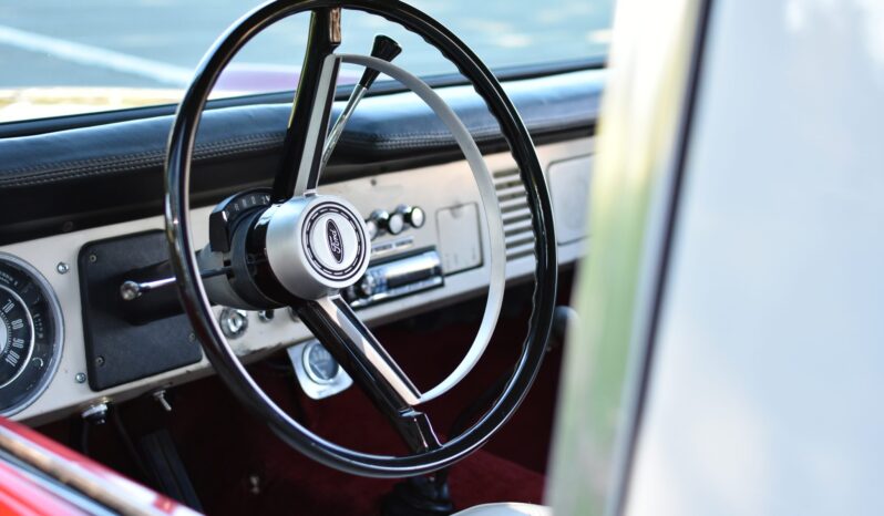 								1975 Ford Bronco 302 full									