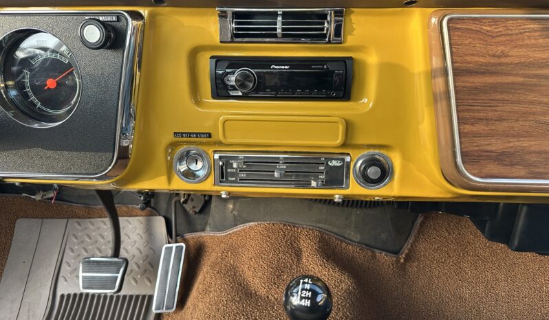 								1972 GMC K2500 Sierra Grande 4×4 full									