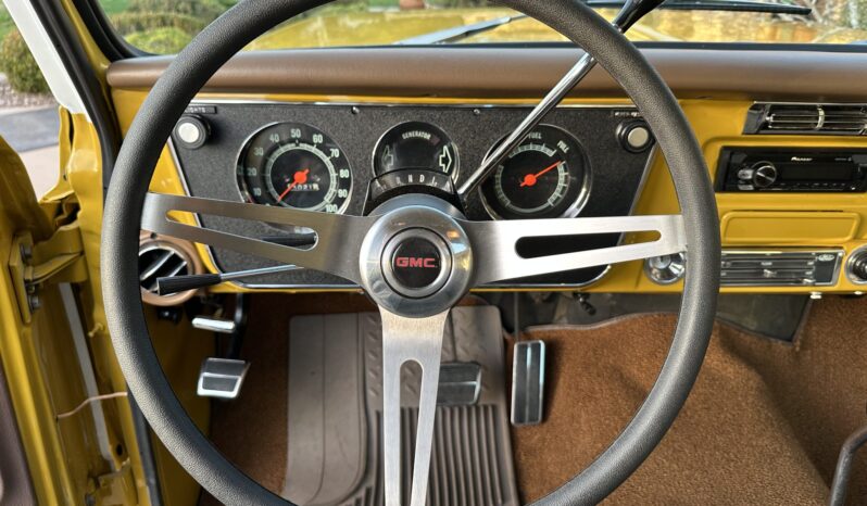 								1972 GMC K2500 Sierra Grande 4×4 full									