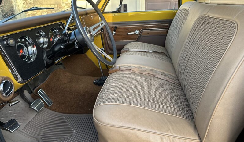 								1972 GMC K2500 Sierra Grande 4×4 full									