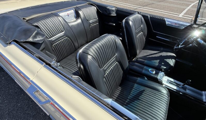 								1965 Chrysler 300L Convertible full									