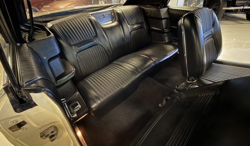 								1965 Chrysler 300L Convertible full									