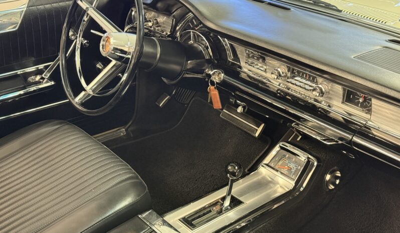 								1965 Chrysler 300L Convertible full									