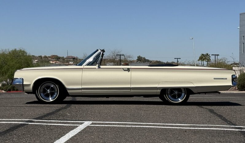 								1965 Chrysler 300L Convertible full									