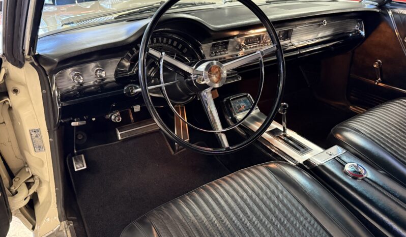 								1965 Chrysler 300L Convertible full									