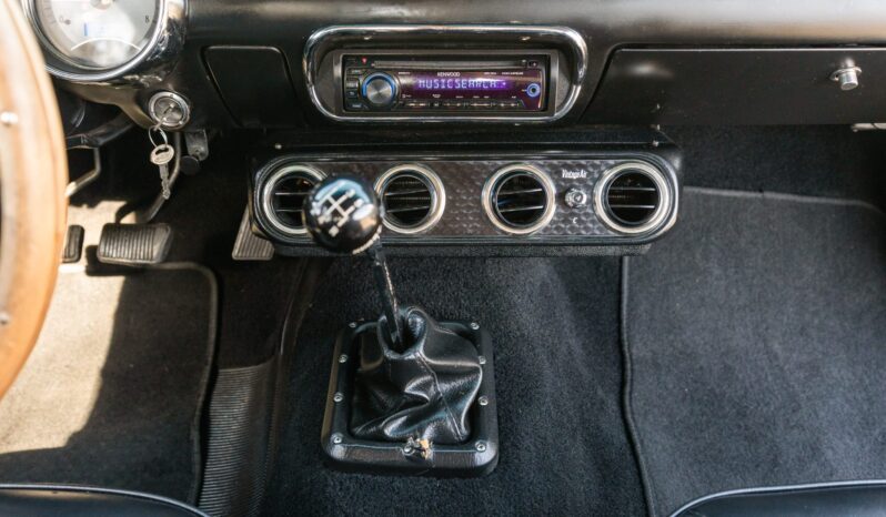 								1968 Ford Mustang Coupe 289 5-Speed full									