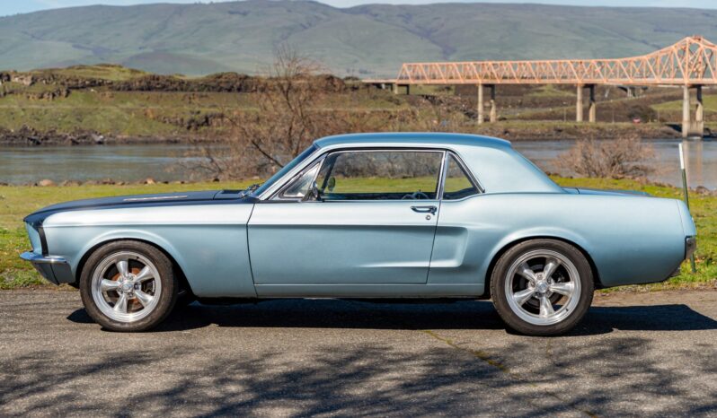 								1968 Ford Mustang Coupe 289 5-Speed full									