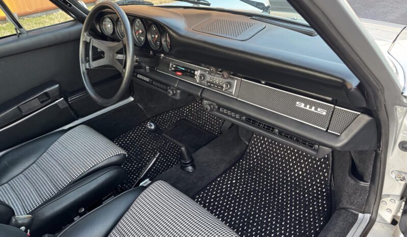 								1969 Porsche 911S Coupe full									