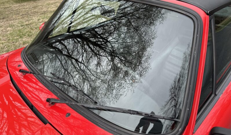 								1975 Porsche 911S Targa 5-Speed full									