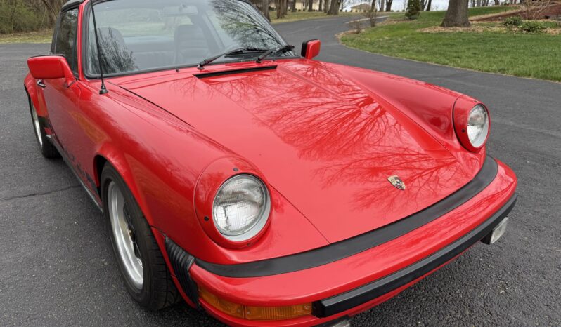 								1975 Porsche 911S Targa 5-Speed full									