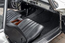 										1966 Mercedes-Benz 230SL 4-Speed full									
